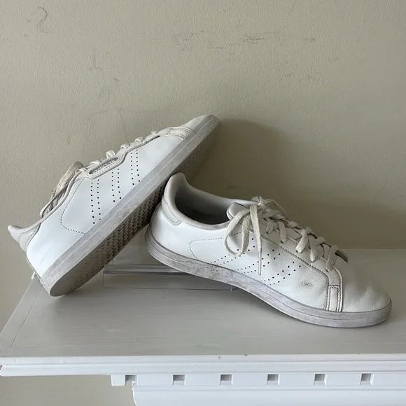 Adidas Women’s Cloudfoam White Sneakers Size 7.5 GUC - Picture 2 of 7